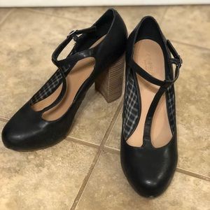 Super Cute Crown Vintage Block Heels